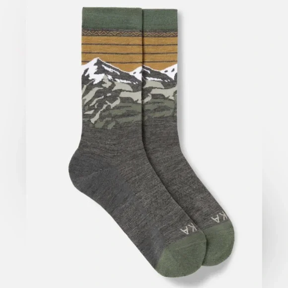 NWT PAKA Mountain Crew Socks Unisex L Made With Alpaca Fiber OUT OF STOCK ONLINE - Picture 1 of 5